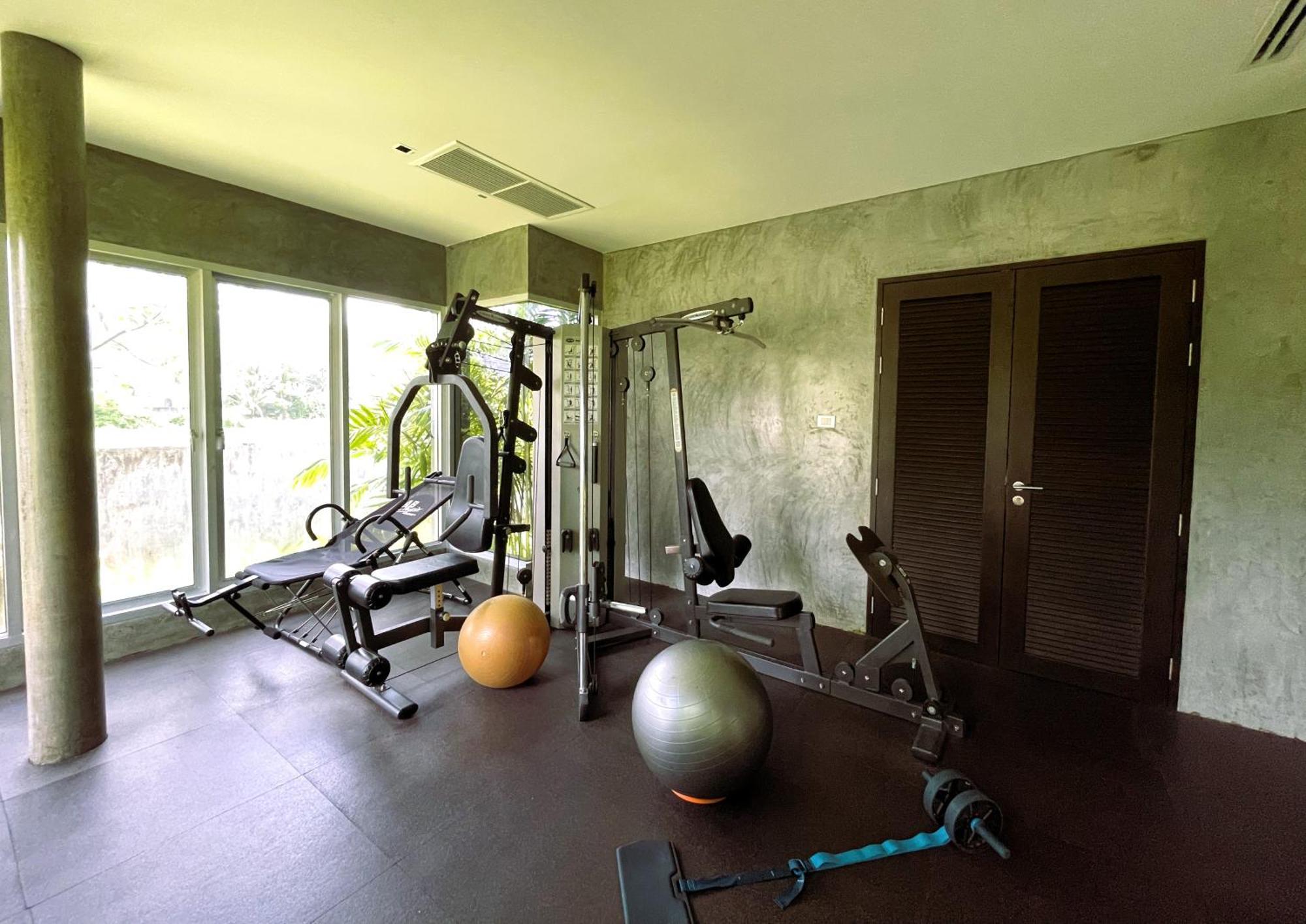 11 - Peaceful Escape On Naithon Villa